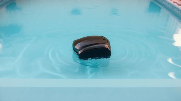 Comparatif des robots piscine sans fil : au-delà des chiffres